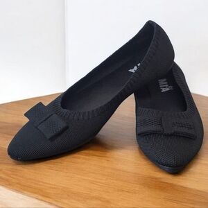 MIA Black Textile Slip-On Bow Pointed Toe Flats Size 6
